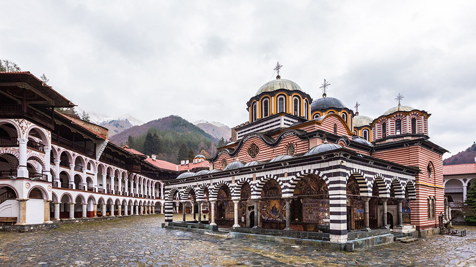 Enemmän kuin vain hätäratkaisu: Bulgariasta, joka ei alun perin edes ollut matkareitin varrella, Kammermannit löysivät upeita luostareita ja yksinäisiä rantoja.