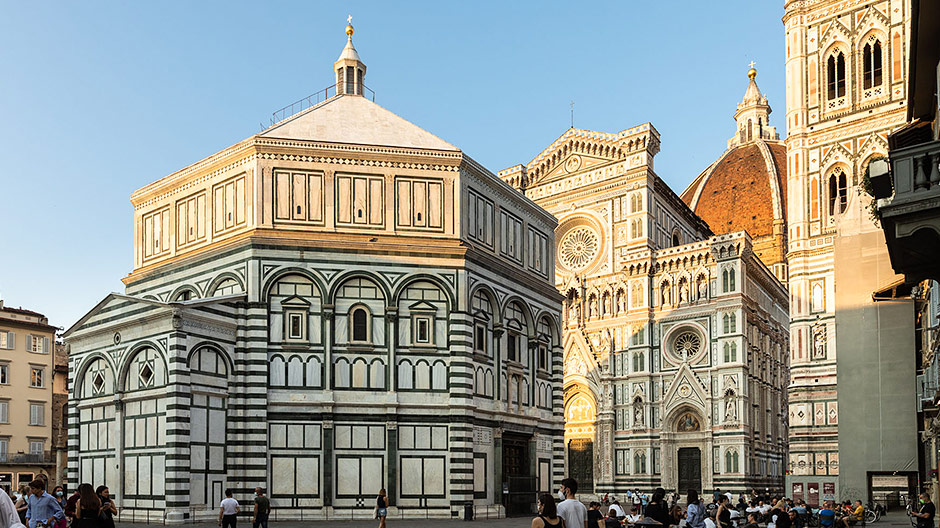 Both from a bird's-eye perspective and when looking at all the details: Florence is a fascinating city.