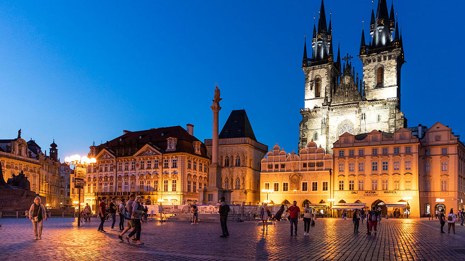 Cestování po České republice se nemůže obejít bez návštěvy Prahy: Kammermannovi se museli o „Zlatou Prahu“ podělit jen s několika málo turisty – současná situace má i světlé stránky.