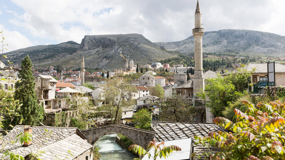 Bob-sled run, bazaar and minaret: in Bosnia-Herzegovina, the Kammermanns had yet another opportunity for extensive sightseeing – and for tours on very narrow roads.