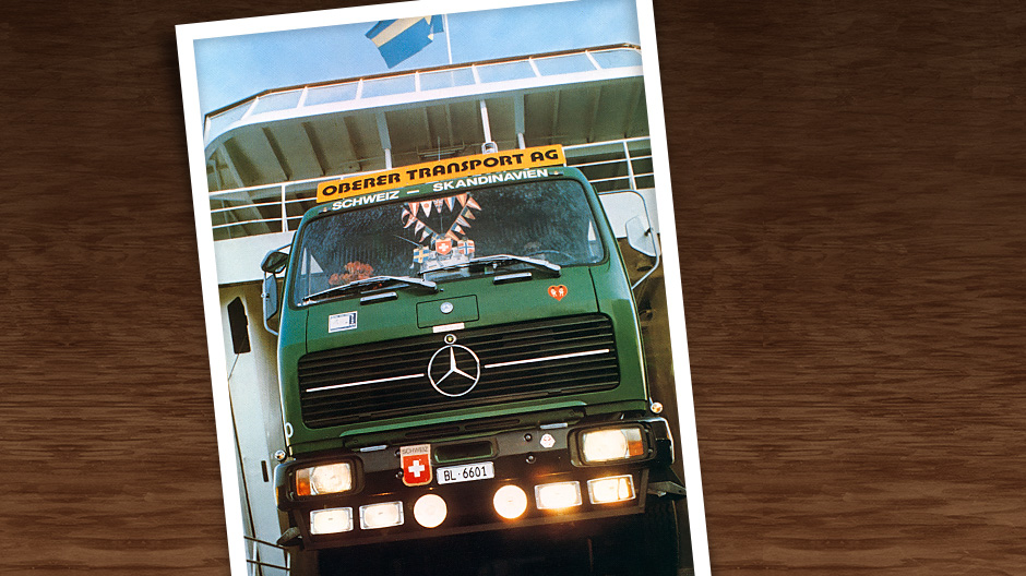 Suíços na Escandinávia – aparecem na televisão: Henry e James. Mas também os seus camiões Mercedes-Benz ficam muito bem diante da câmara!