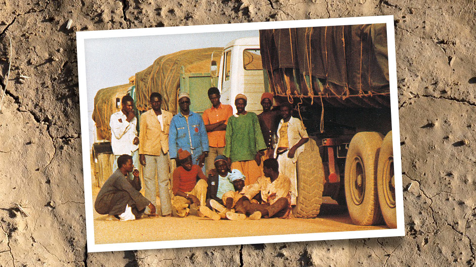 Les populations reconnaissantes : les huit 2632 ont approvisionné en céréales les habitants de régions mauritaniennes reculées.
