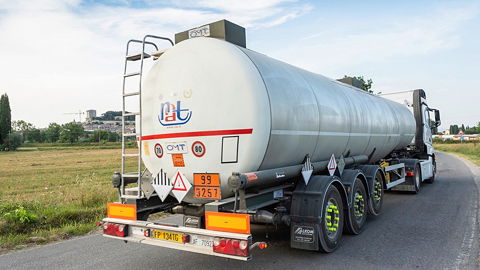 Every kilo counts: the Actros Loader was designed specifically for payload-sensitive operations.