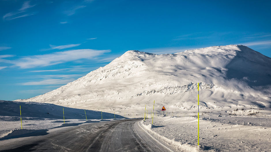 521 Kilometer lang ist die Strecke von Luleå nach Bodø, die besonders im Winter zur Herausforderung wird.