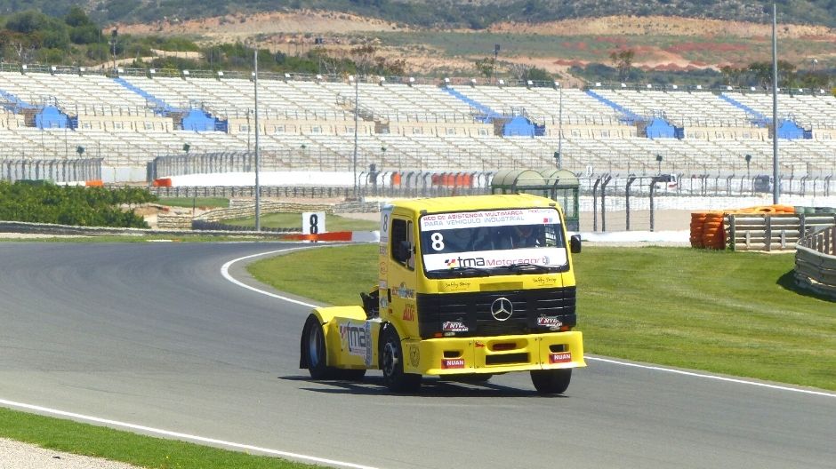 Manu Álvarez no pudo disputar la primera prueba del CECC en el Jarama por un fuerte accidente en una carrera de turismos.