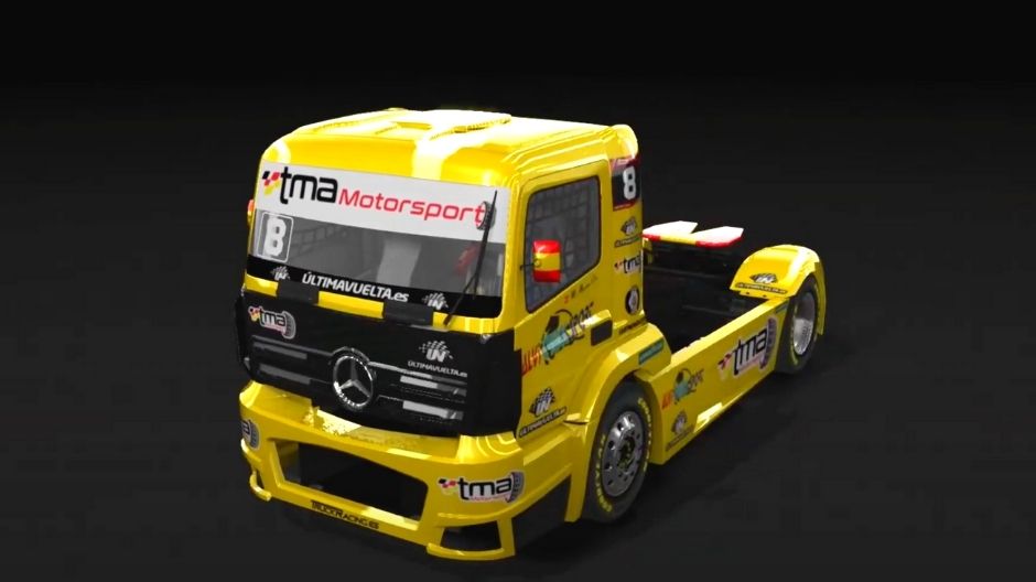 El primer contacto de Manu Álvarez con un simulador fue durante el VTRC organizado por truckracing.es.