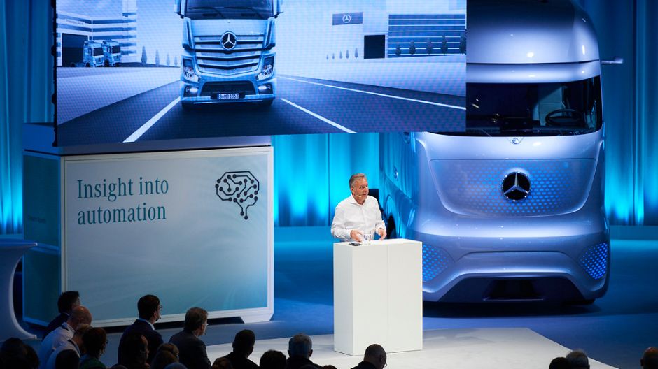 En el horizonte de 2039 todos los camiones de Mercedes-Benz serán eléctricos y libres de emisiones.
