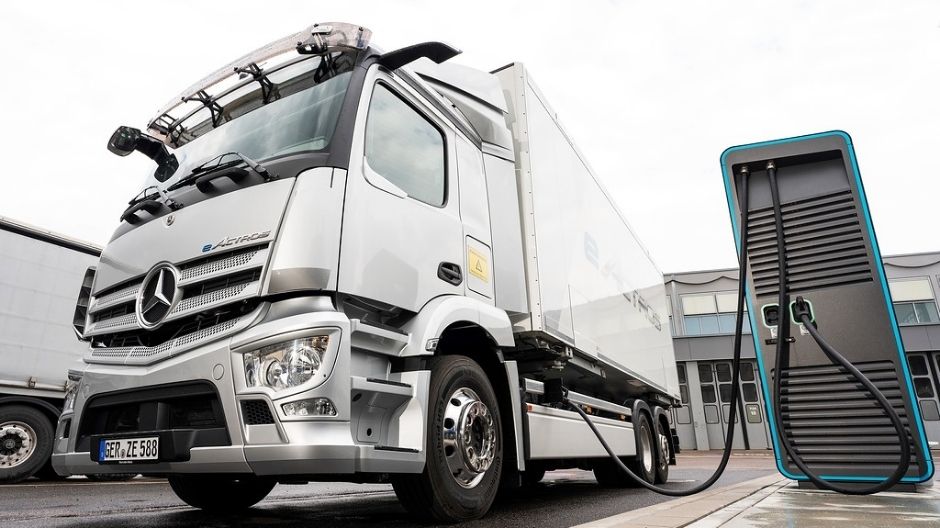 Mercedes-Benz Trucks incluye el servicio eConsulting con la compra de un eActros.