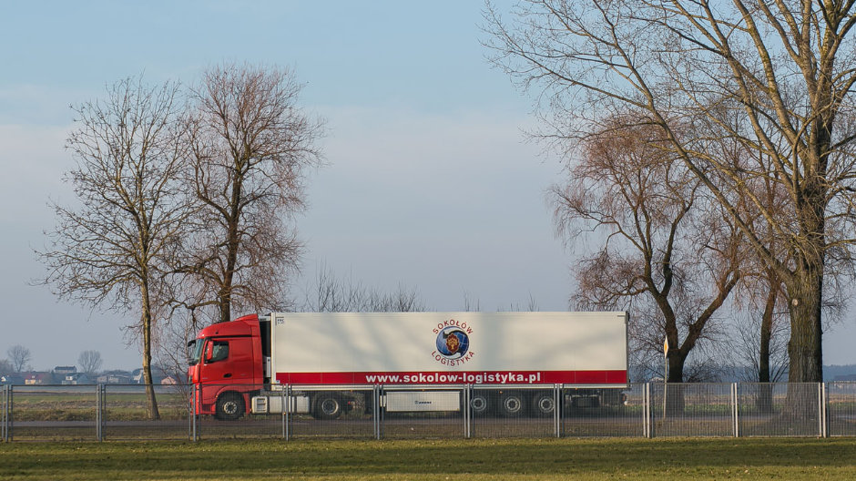 600 zestawów porusza się po drogach, pracując dla Sokołów-Logistyka – oprócz własnych ciężarówek, firma korzysta też z usług podwykonawców.
